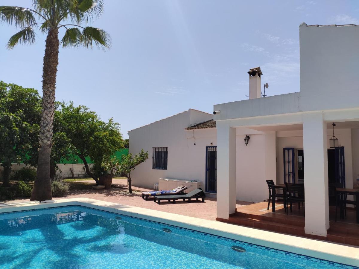 Villa With Private Pool, Bbq, Fitness Center & Sauna 산비센테델라스페그 외부 사진