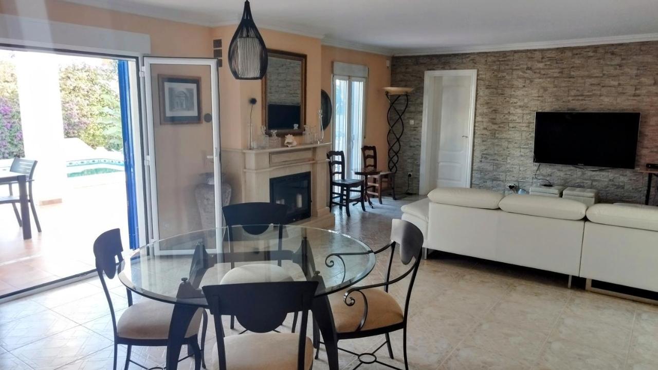 Villa With Private Pool, Bbq, Fitness Center & Sauna 산비센테델라스페그 외부 사진