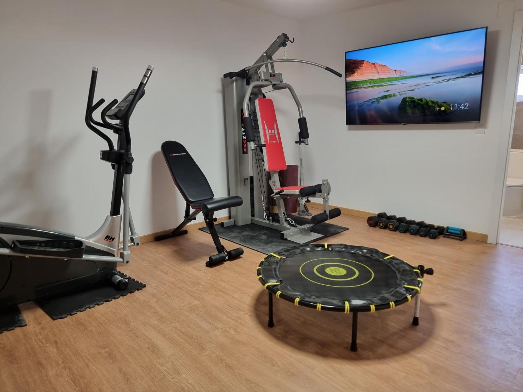 Villa With Private Pool, Bbq, Fitness Center & Sauna 산비센테델라스페그 외부 사진
